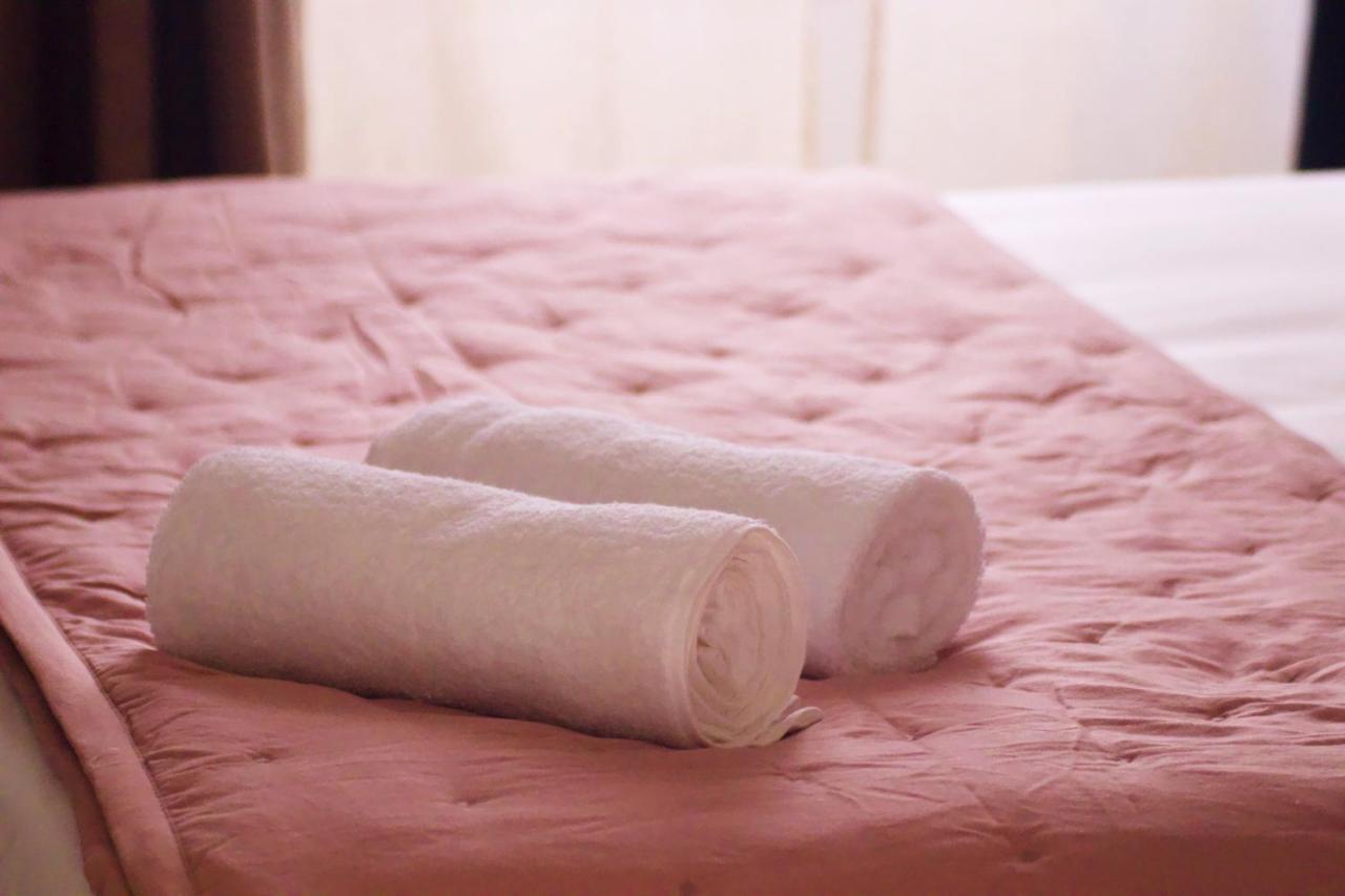 レ・サ​​ーブル・ドロンヌ Les Corderies Bed & Breakfast エクステリア 写真